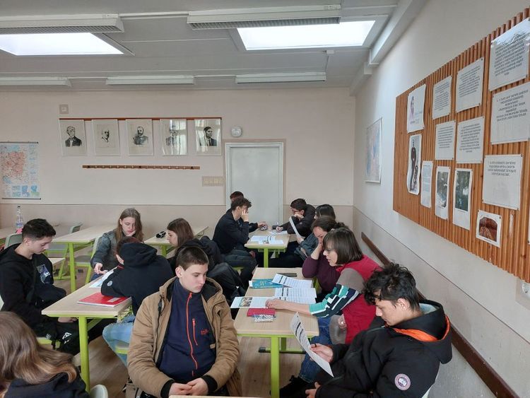 Iskolánk csatlakozott a PÉNZ7 programhoz – fókuszban a biztosítások