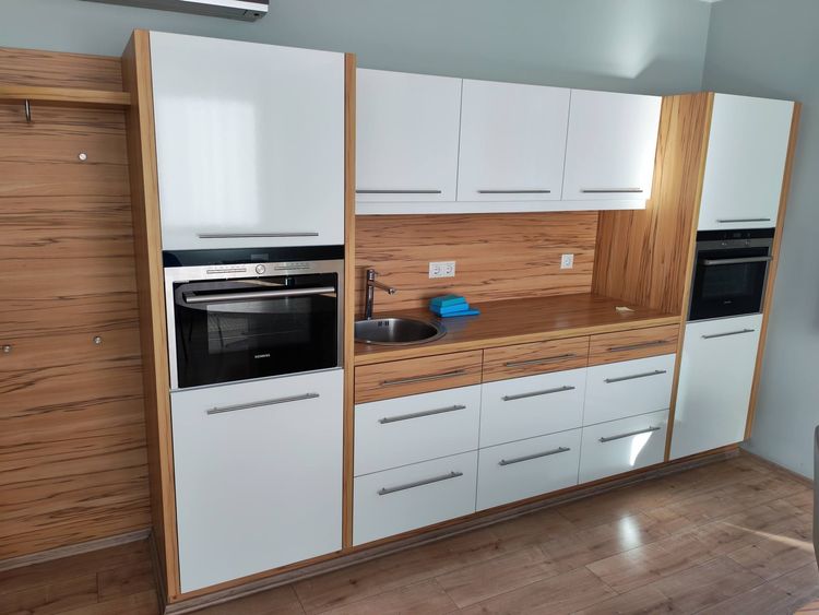 Bútorokat kaptunk a Wewalka Kft-től