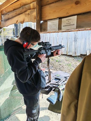 Lőgyakorlaton vettek részt a Honvéd Kadétok